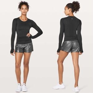 Lululemon Women’s Run Times Short II 4" in Luminosity Foil Print Black Silver 6